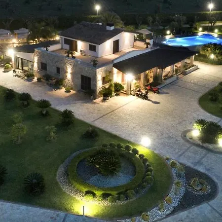 Ferrocino منتجع