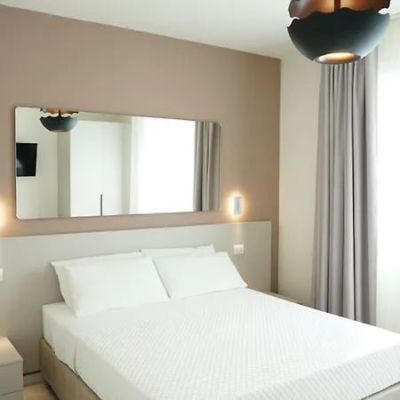 Ferrocino 3*