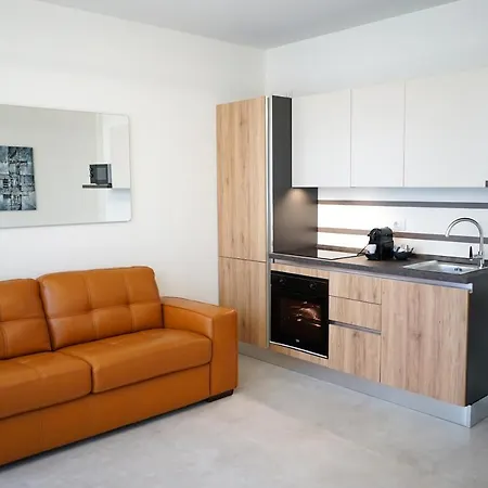 Ferrocino 3* غالاتوني