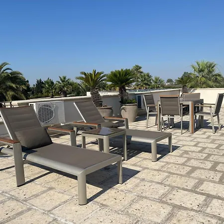 Ferrocino Θέρετρο