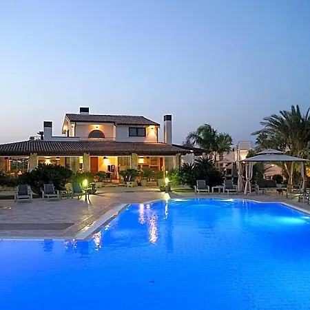 Resort Ferrocino 3*